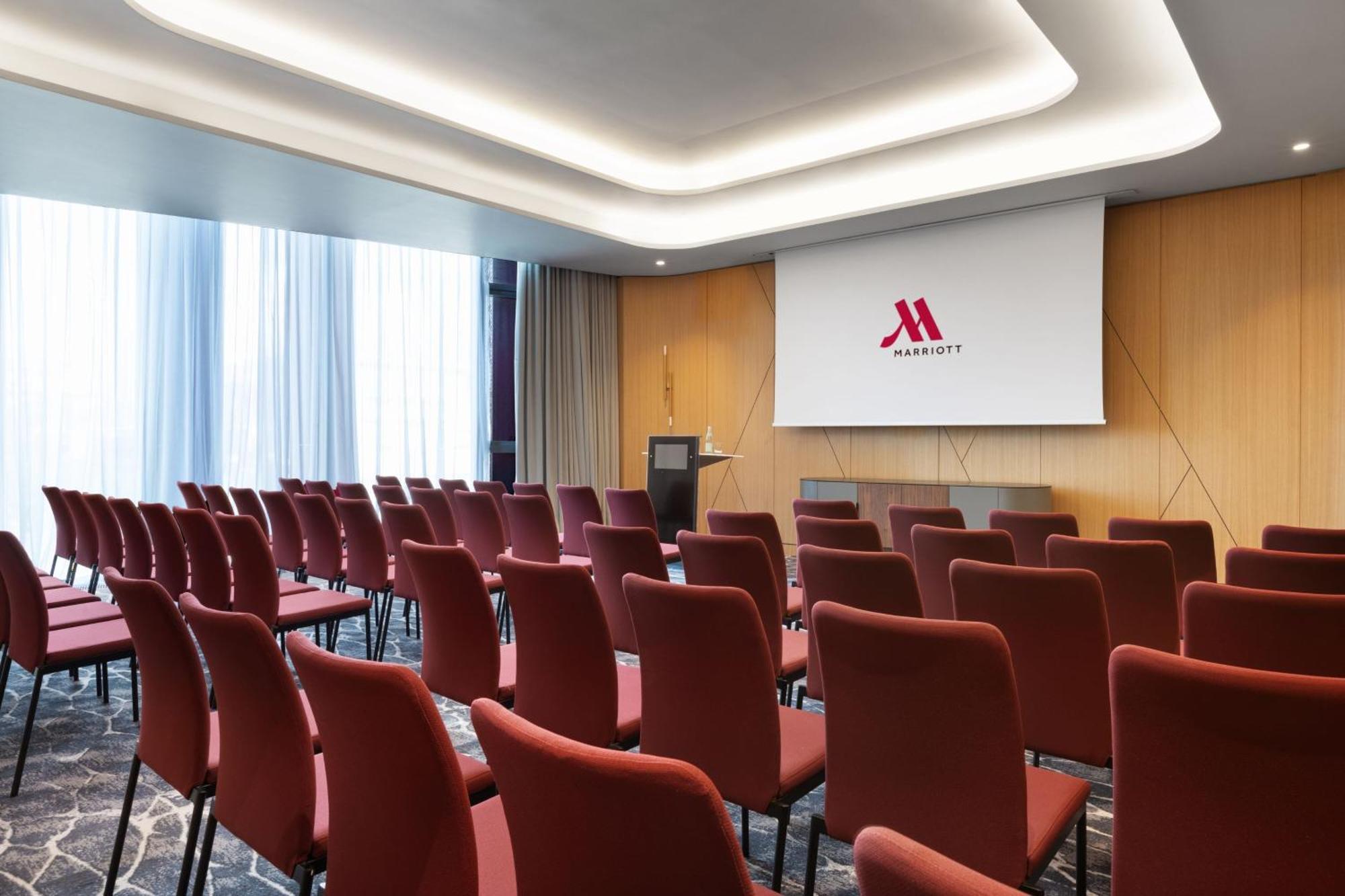 Tirana Marriott Hotel 외부 사진